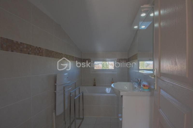 Maison - 127 m² - 5 pièces