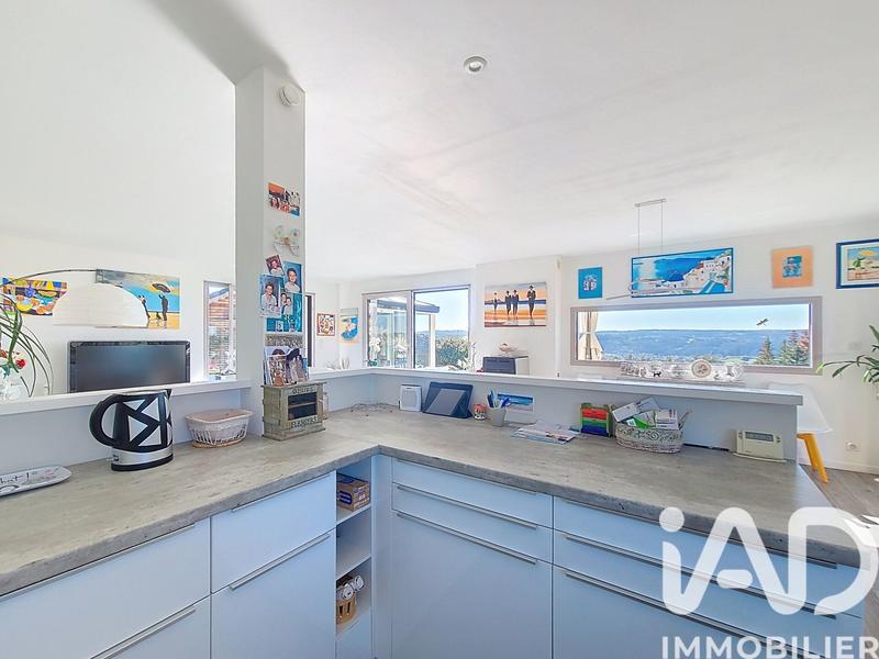 Maison - 121 m² - 4 pièces