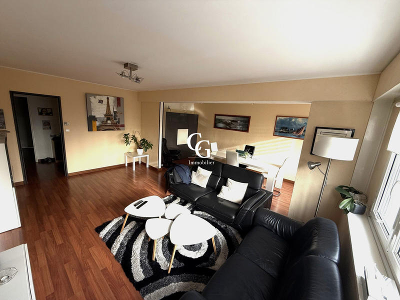 Appartement - 102 m² - 5 pièces