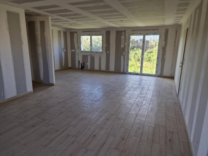 Maison - 77 m² - 5 pièces