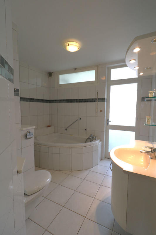 Appartement - 96 m² - 4 pièces