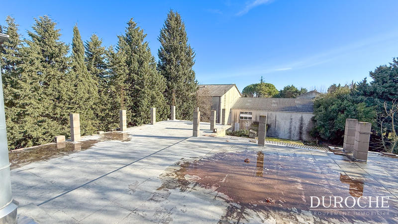 Maison - 224 m² - 7 pièces