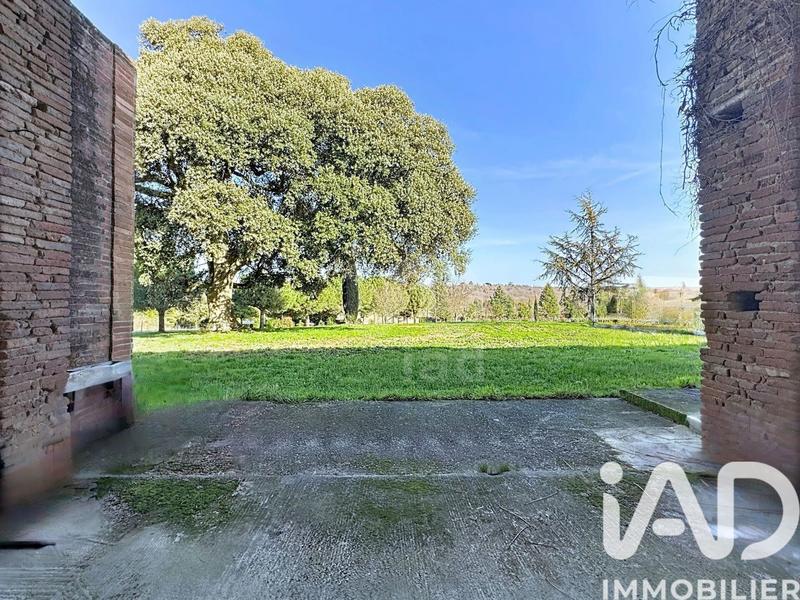 Maison - 207 m² - 7 pièces