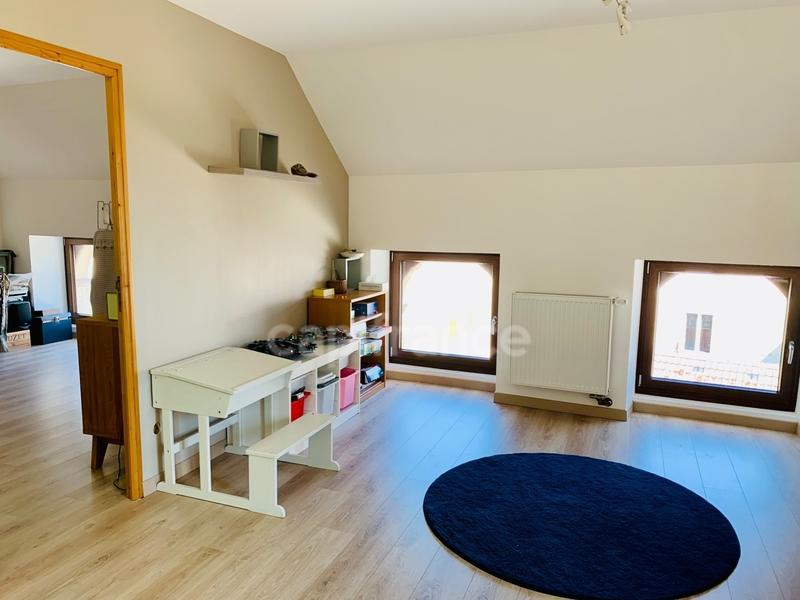 Maison - 176 m² - 6 pièces