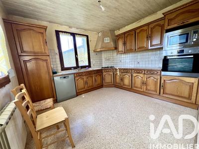 Maison - 98 m² - 5 pièces