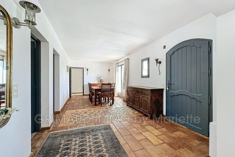 Villa - 151 m² - 6 pièces