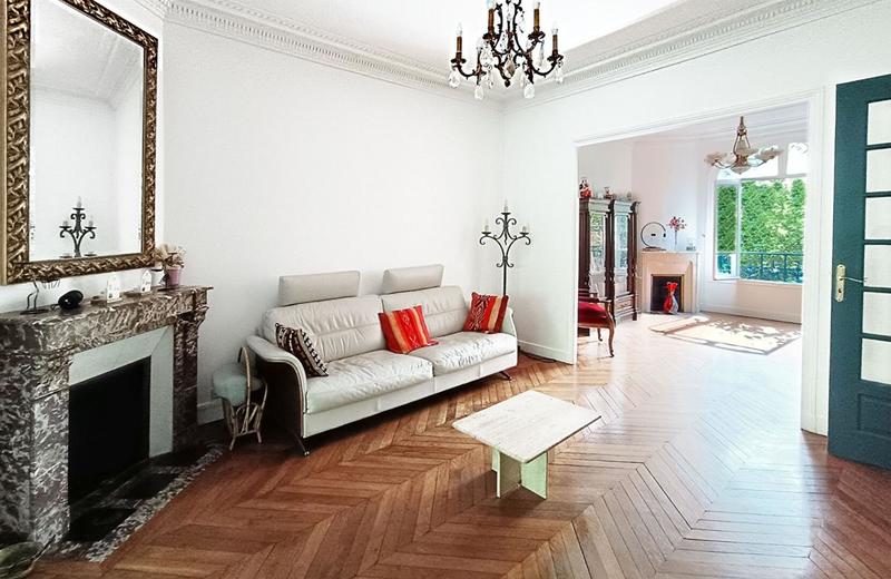 Maison - 191 m² - 9 pièces