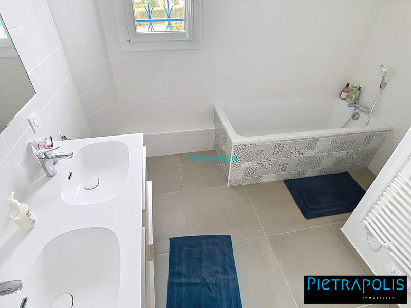 Maison - 133 m² - 6 pièces