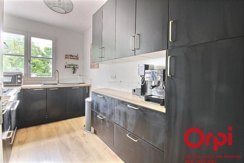 Appartement - 86 m² - 5 pièces