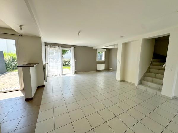 Maison - 105 m² - 5 pièces