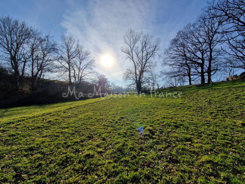 Maison - 160 m² - 1 pièce