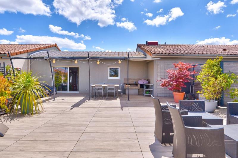 Appartement - 122 m² - 6 pièces