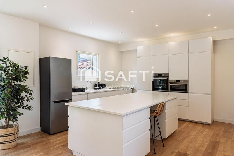 Maison - 150 m² - 5 pièces