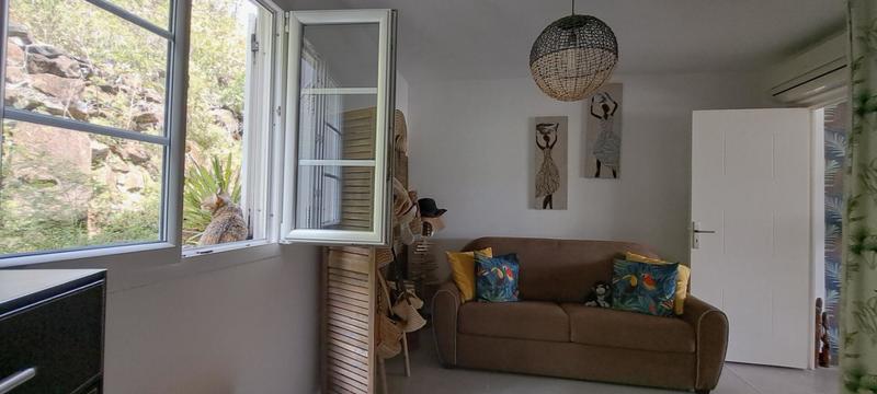 Appartement - 105 m² - 4 pièces