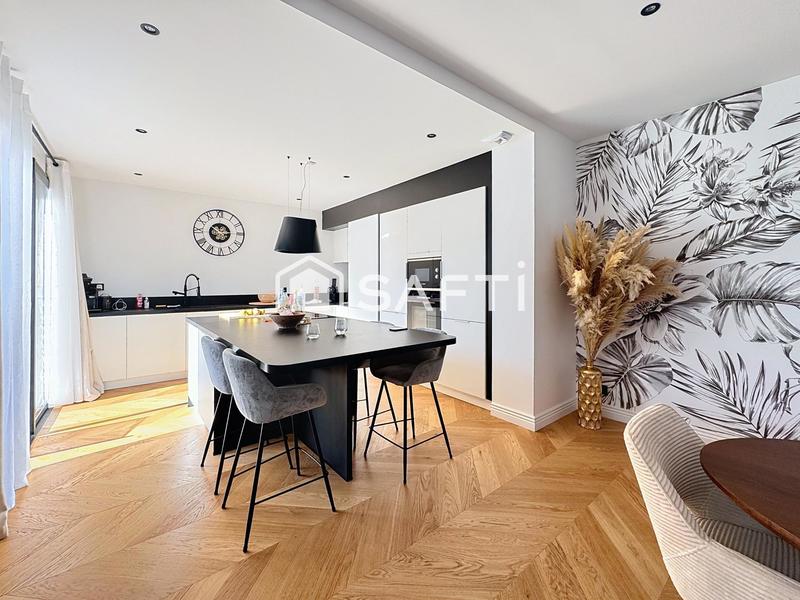 Maison - 160 m² - 7 pièces