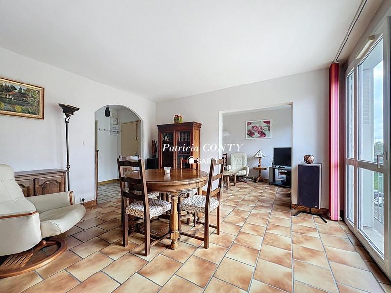 Appartement - 83 m² - 5 pièces