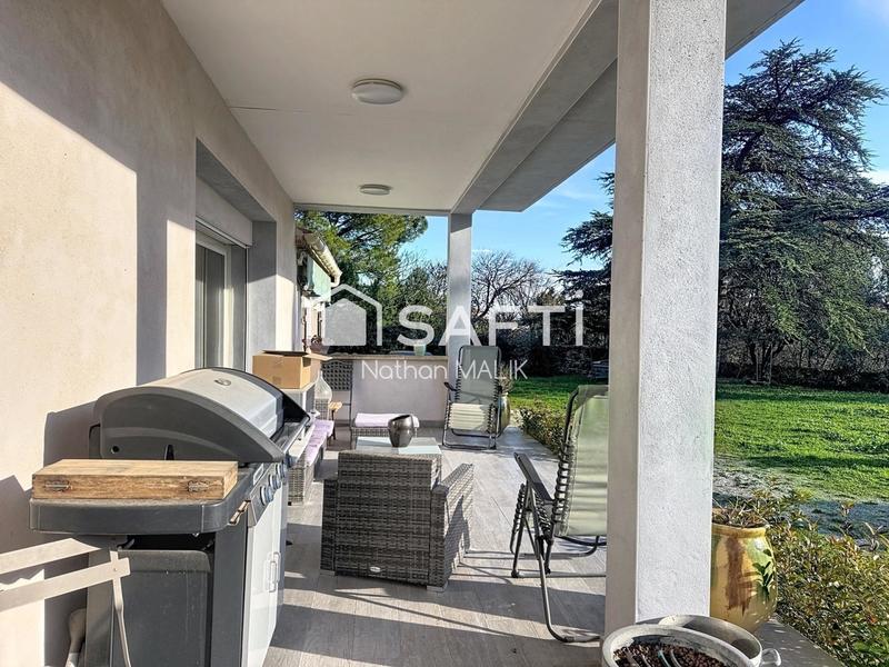 Maison - 180 m² - 5 pièces