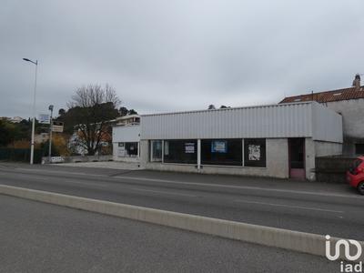 Local commercial - 684 m²