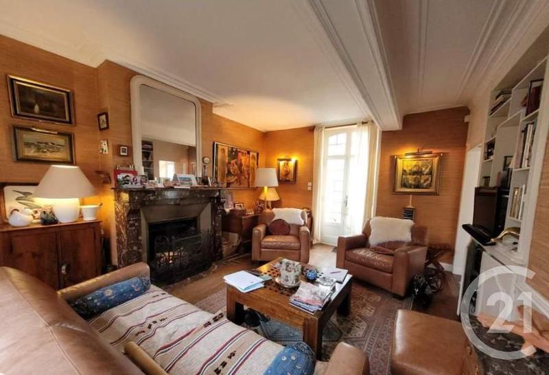 Maison de maîtres - 295 m² - 11 pièces