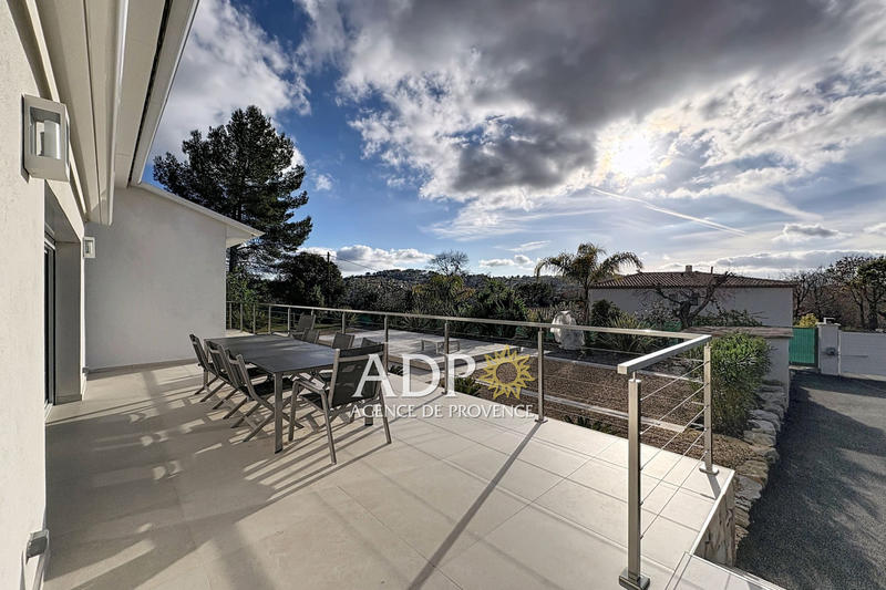 Maison - 128 m² - 4 pièces