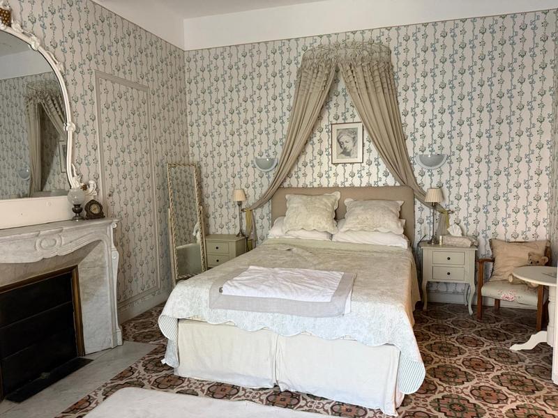 Maison - 455 m² - 12 pièces