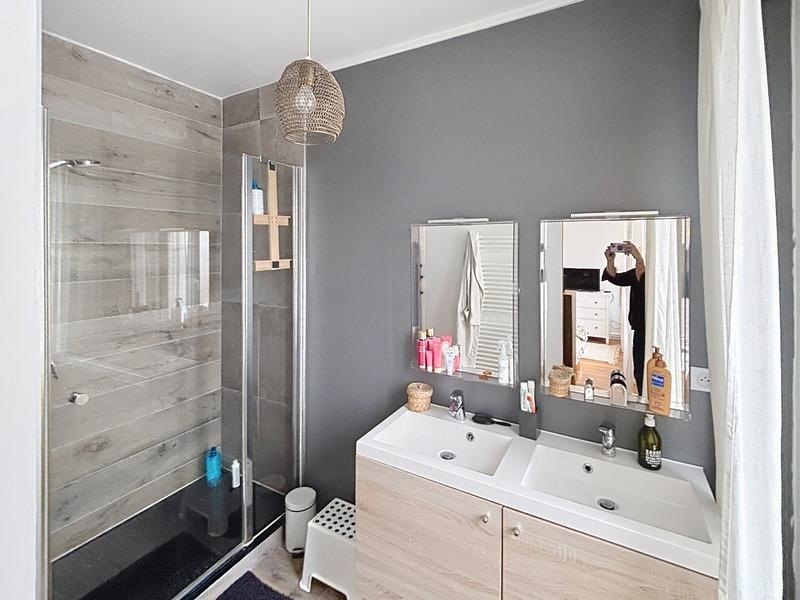 Maison de ville - 190 m² - 9 pièces