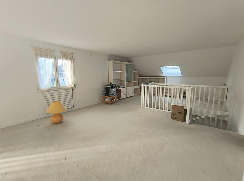 Maison - 253 m² - 6 pièces