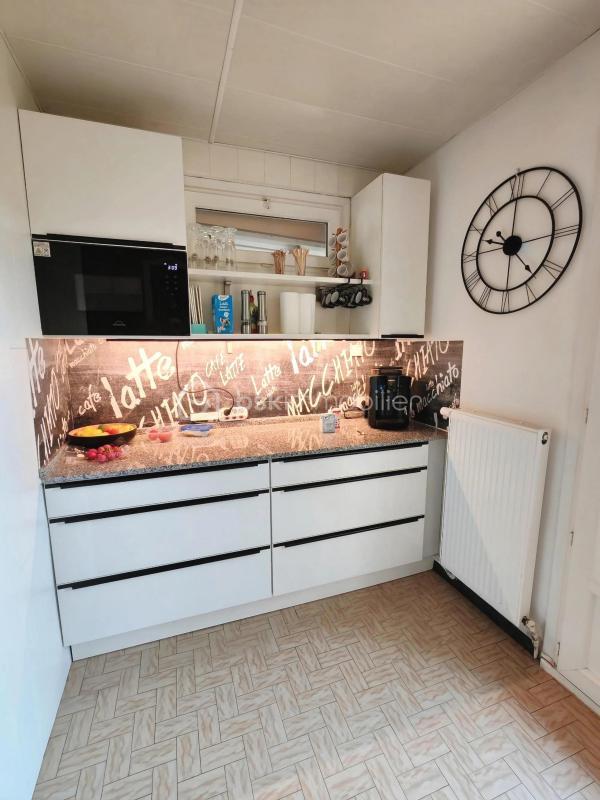 Maison traditionnelle - 77 m² - 3 pièces