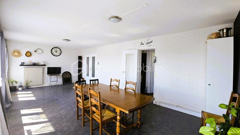 Appartement - 111 m² - 6 pièces