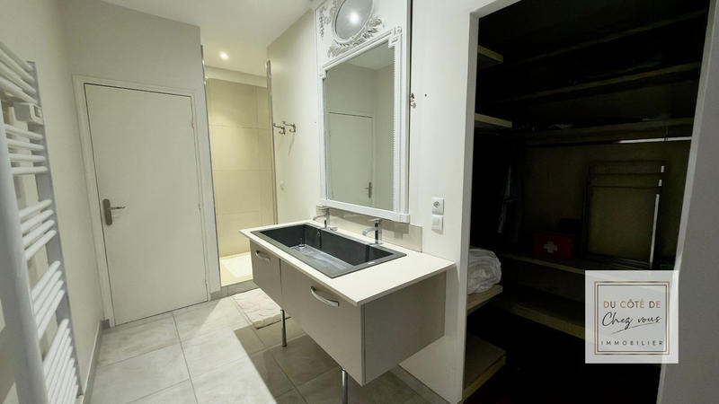 Appartement - 185 m² - 6 pièces