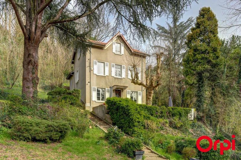 Villa - 235 m² - 7 pièces