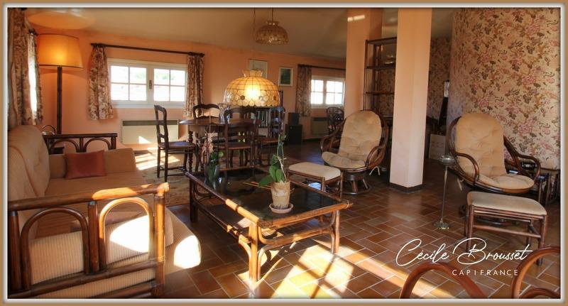 Villa - 286 m² - 11 pièces