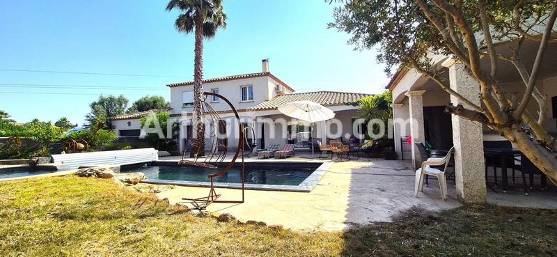 Maison - 170 m² - 6 pièces