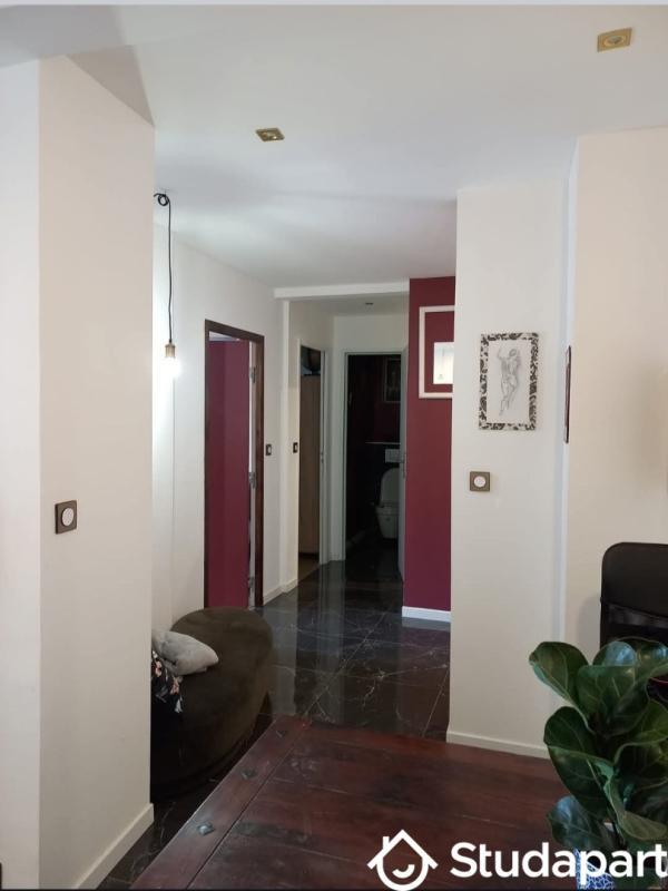 Chambre - 15 m² - 1 pièce