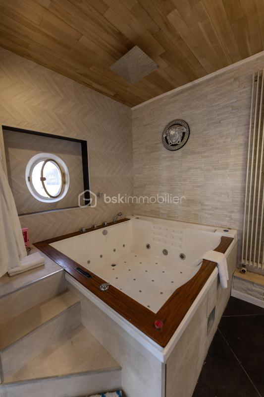 Immeuble - 600 m² - 14 pièces