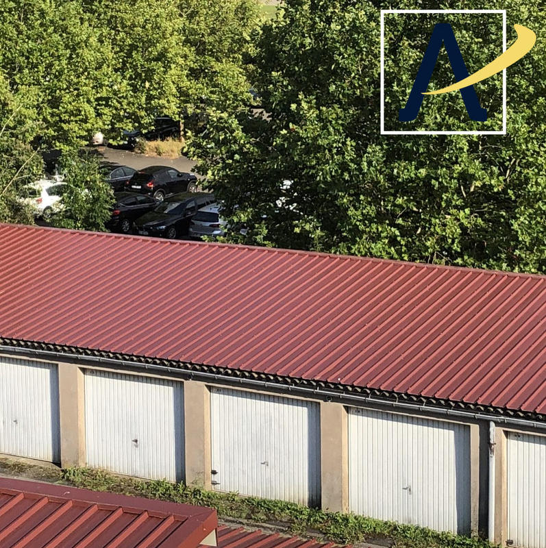 Parking / Garage - 250 m²