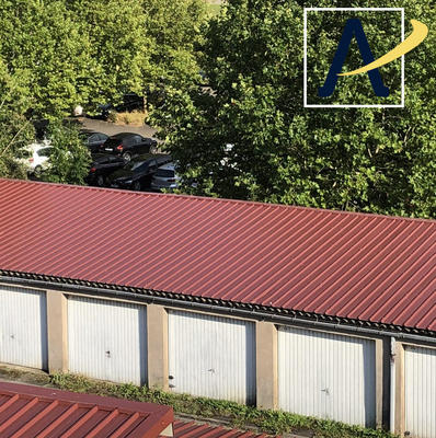 Parking / Garage - 250 m²