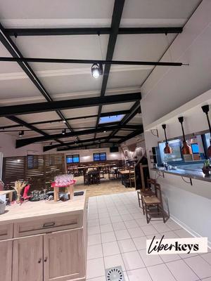 Local commercial - 470 m² - 1 pièce