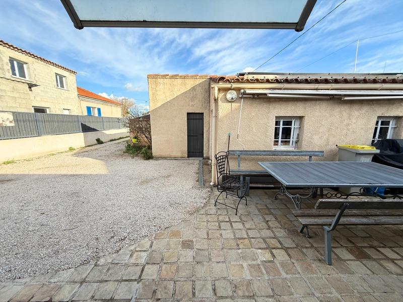 Maison - 95 m² - 5 pièces
