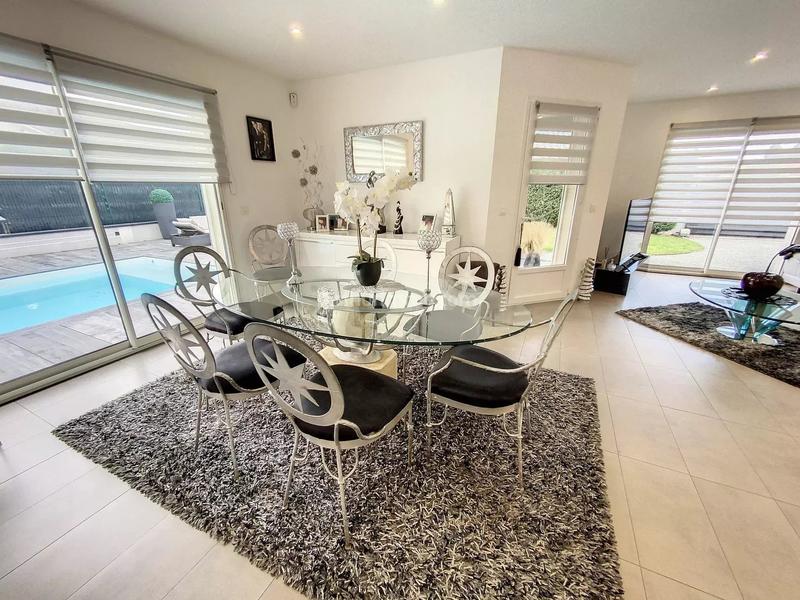 Maison - 190 m² - 7 pièces