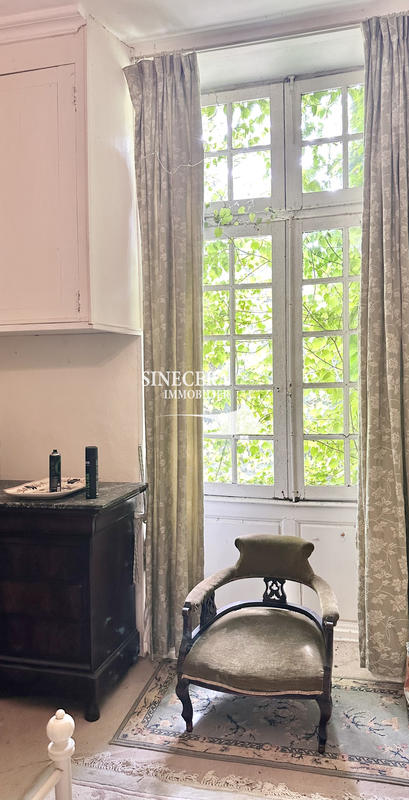 Château - 600 m² - 19 pièces