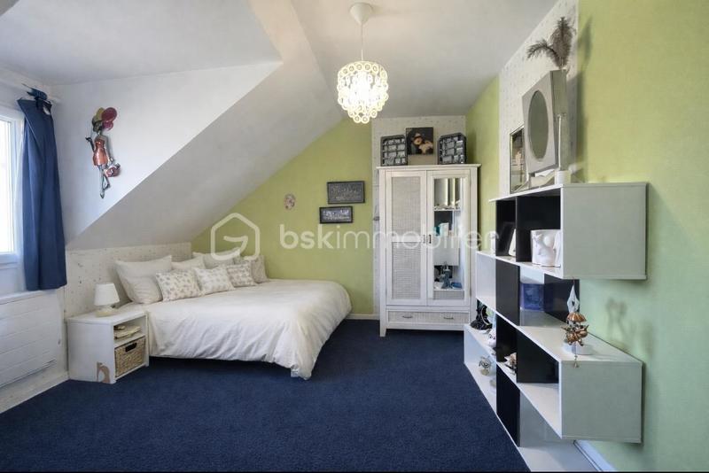 Maison - 173 m² - 11 pièces