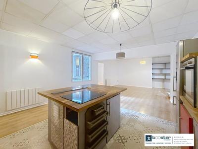 Appartement ancien - 123 m² - 6 pièces