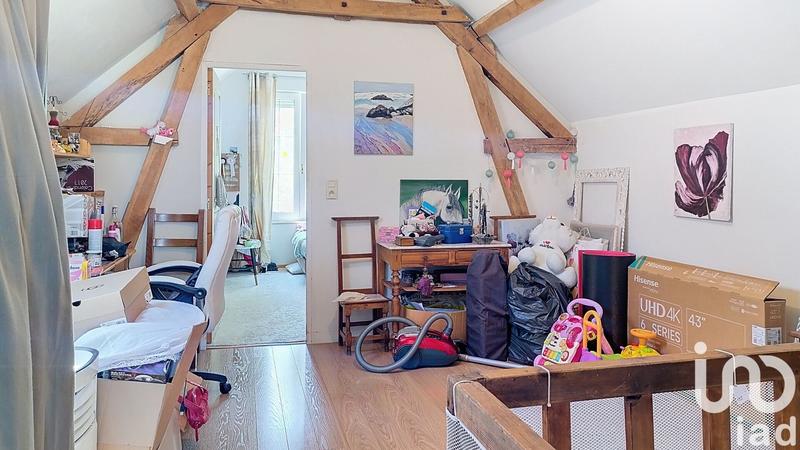 Maison - 99 m² - 6 pièces