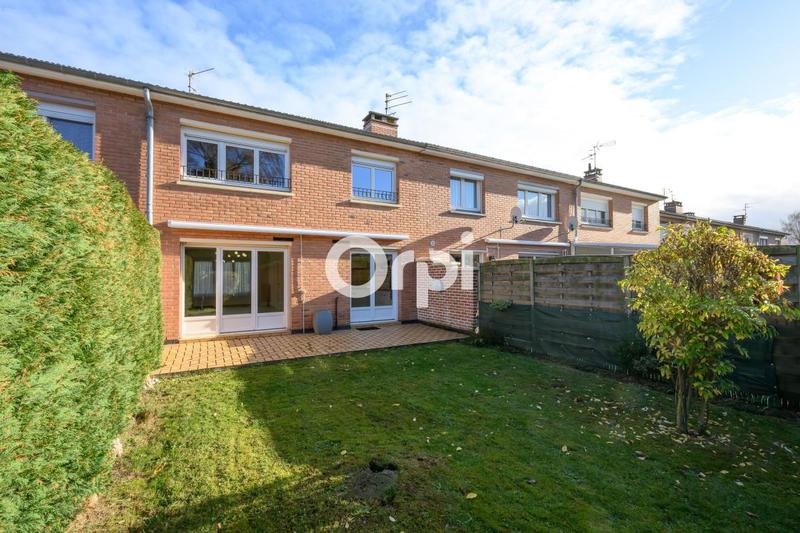 Maison - 93 m² - 4 pièces