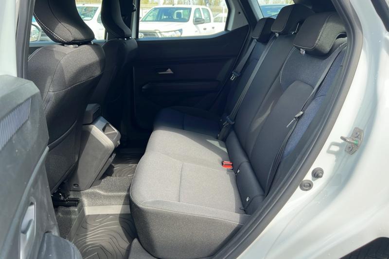 Dacia Duster Hybrid-G 150 4x4 Expressi