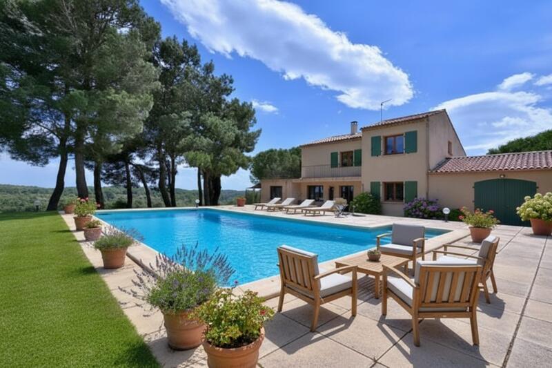 Villa - 192 m² - 7 pièces