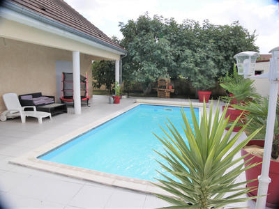 Maison - 258 m² - 8 pièces