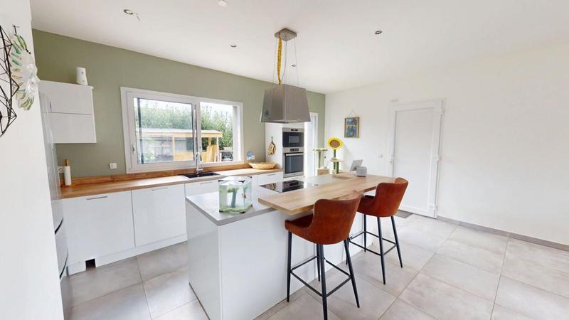 Maison - 121 m² - 5 pièces