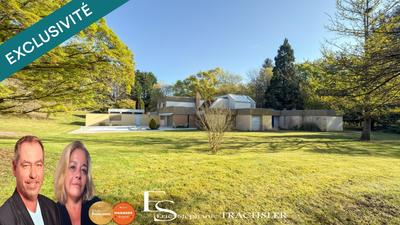 Maison - 304 m² - 12 pièces